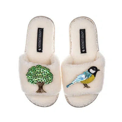 Laines London Women's White Teddy Toweling Slipper Sliders With Oak Tree & Blue Tit Brooches - Cream