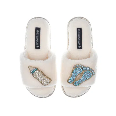 Laines London Women's White Teddy Towelling Slipper Sliders With New Baby Boy Brooches - Cream