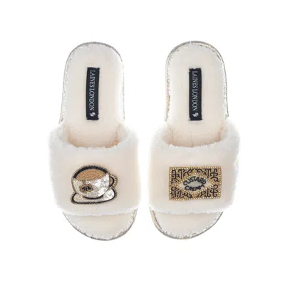 Laines London Women's White Teddy Towelling Slipper Sliders With Tea & Biscuit Brooches - Cream