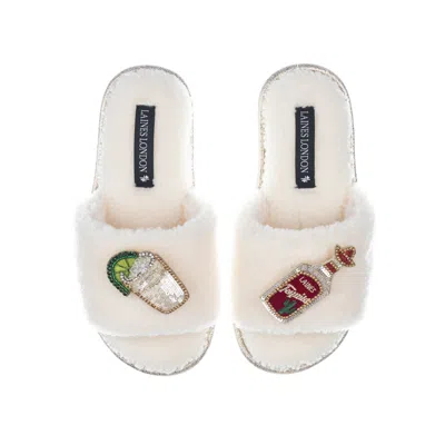 Laines London Women's White Teddy Towelling Slipper Sliders With Tequila Slammer Brooches - Cream