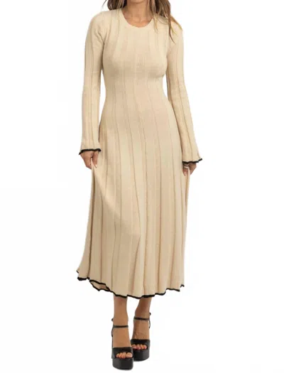 Lalavon Cam Contrast Bow Maxi Dress In Cream In Neutral