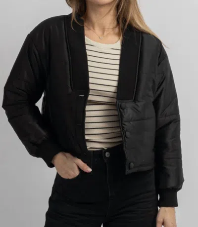 Lalavon Kacey Padded Puffer Coat In Black