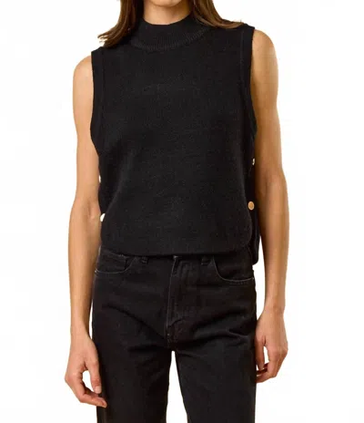 Lalavon Mock Neck Sleeveless Sweater In Black
