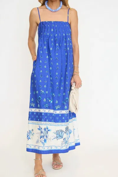 Lalavon Pleated Floral Print Sleeveless Maxi Dress In Royal Blue/ White