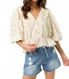 Lalavon Puff Sleeve Floral Top In Beige In Multi