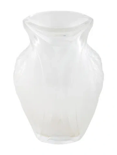 Pre-owned Lalique Pavie Vase In Transparent