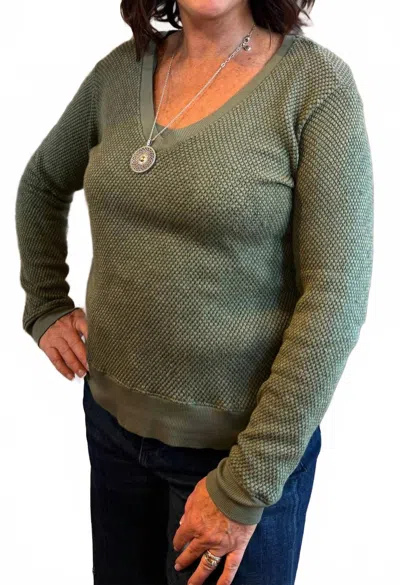Lamade Gabrielle V Neck Pullover Sweater In Olive In Green