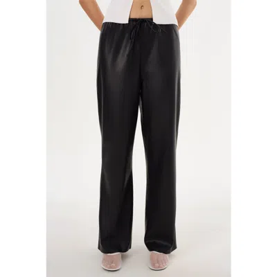 Lamarque Faith | Faux Leather Relaxed Pant In Black