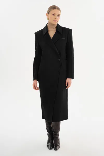 Lamarque Wool-blend Trench Coat In Black