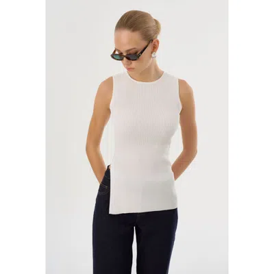 Lamarque Milou | Rib Knit Sleeveless Top In White