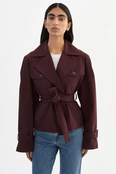 Lamarque Quinn Cropped Trench Coat In Burgundy