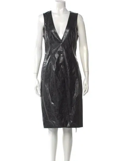 Pre-owned Lamarque V-neck Knee-length Dress In Black