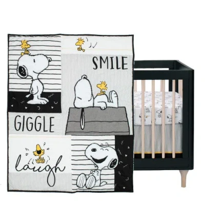 Lambs & Ivy Classic Snoopy 3-piece Baby Crib Bedding Set In White