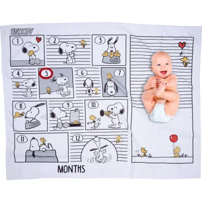 Lambs & Ivy Snoopy Milestone Photo Opportunity Fleece Baby Blanket In White