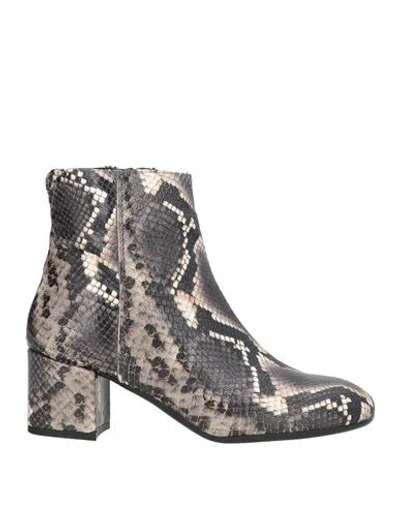 Lamica Woman Ankle Boots Grey Size 8 Leather In Gray