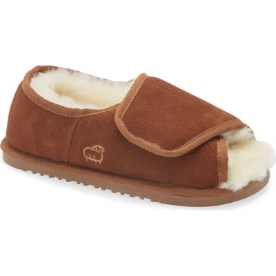 Lamo Open Toe Slipper In Chestnut