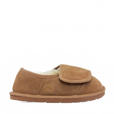 Lamo Women's Closed Toe Heel Wrap Bootie Wide Slipper In Chestnut In Brown