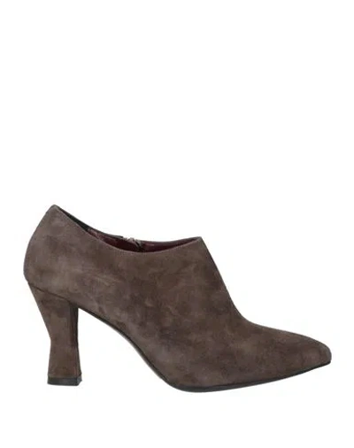 L'amour By Albano Woman Ankle Boots Taupe Size 8 Leather In Gray