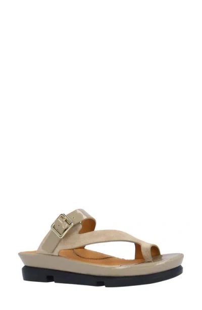 L'amour Des Pieds Alanza Platform Slide Sandal