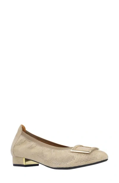 L'amour Des Pieds Floella Almond Toe Pump In Neutral