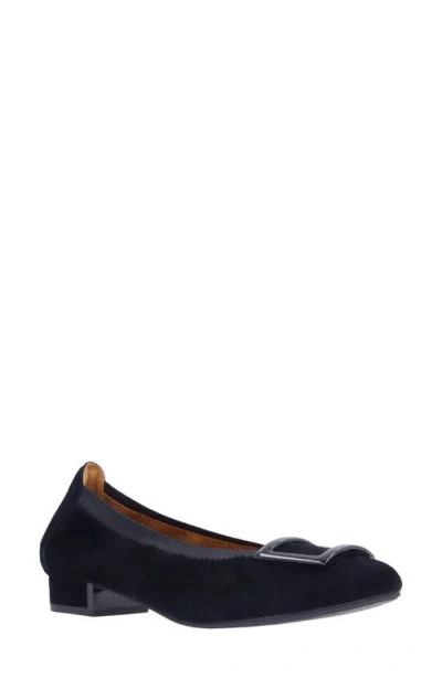 L'AMOUR DES PIEDS L'AMOUR DES PIEDS FLOELLA BUCKLE PUMP