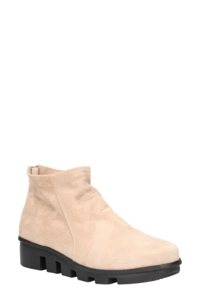 L'amour Des Pieds Hadirat Boot In Brown