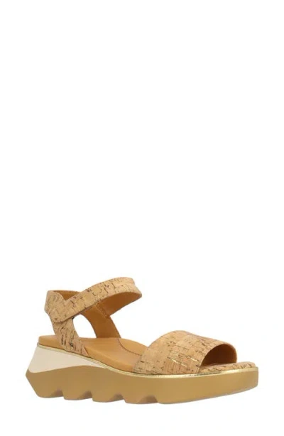 L'amour Des Pieds Halsten Sandal In Natural/gold