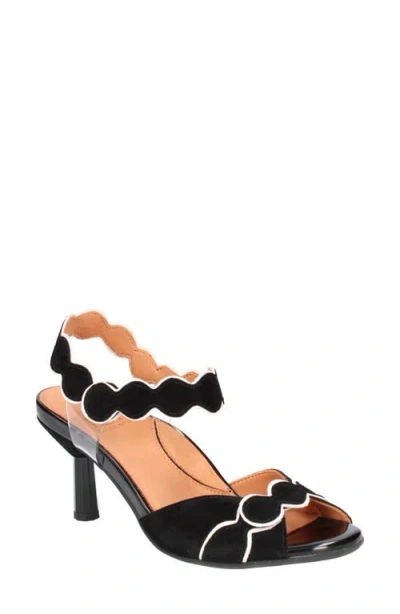 L'amour Des Pieds Lavantia Sandal In Black/white