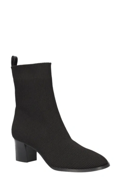 L'amour Des Pieds Picarus Bootie In Black