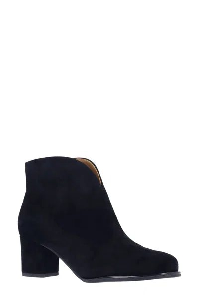 L'amour Des Pieds Women's Phinn Suede Boots In Black