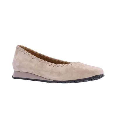 L'amour Des Pieds Women's Tiffanie Mini Wedge Flats In Taupe In Gray