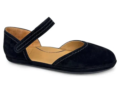 L'amour Des Pieds Women's Xylina Flat In Black