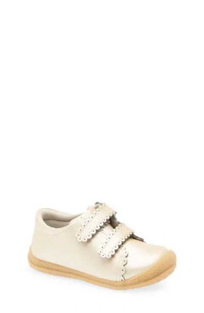 L'amour Kids' Marisa Scallop Sneaker In White