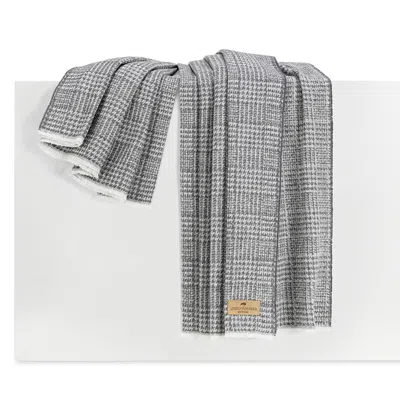 Lands Downunder Sutton Plaid Throw