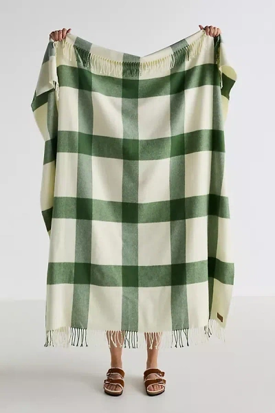 Lands Downunder Wellington Plaid Throw Blanket In Green