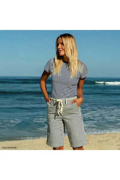 Lands' End Women's Classic 12" Chino Shorts In Gray