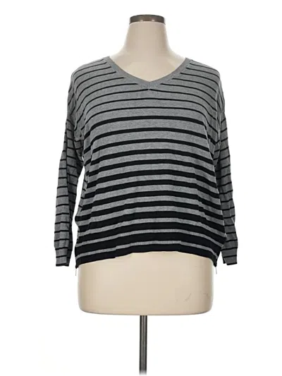 Pre-owned Lane Bryant 3/4 Sleeve Top Gray V Neck Tops