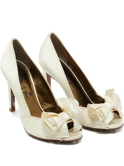 Pre-owned Lanvin Bow-detail Satin Pumps In Neutral
