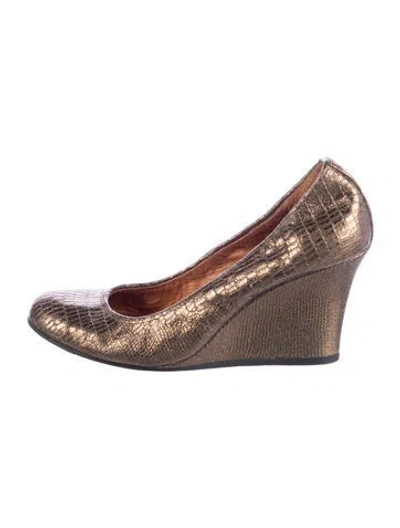 Pre-owned Lanvin Embossed Leather Animal Print Pumps In Gold/metallic