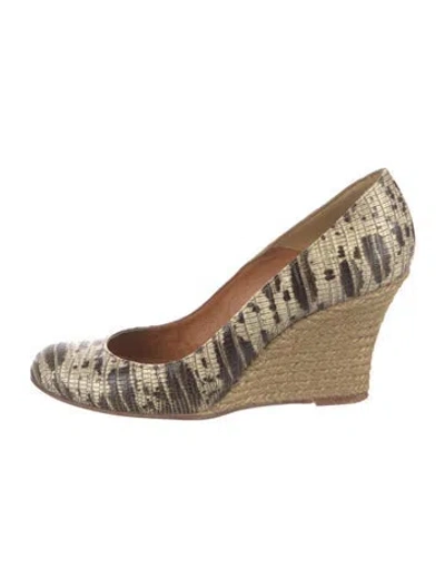 Pre-owned Lanvin Embossed Leather Animal Print Pumps In Neutral