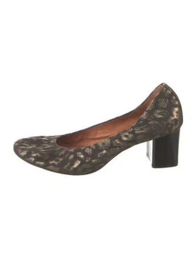 Pre-owned Lanvin Leather Animal Print Pumps In Black