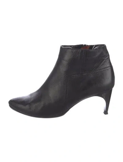 Pre-owned Lanvin Leather Boots In Black
