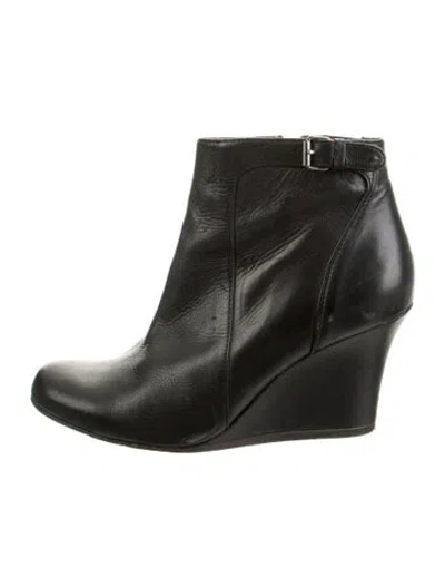 Pre-owned Lanvin Leather Boots In Black