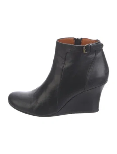 Pre-owned Lanvin Leather Boots In Black