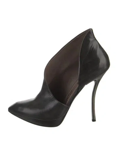 Pre-owned Lanvin Leather D'orsay Pumps In Black