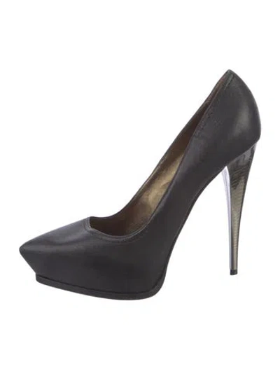 Pre-owned Lanvin Leather Pumps In Black