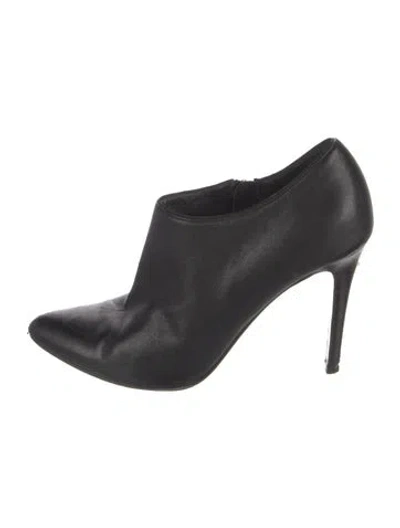 Pre-owned Lanvin Leather Pumps In Black