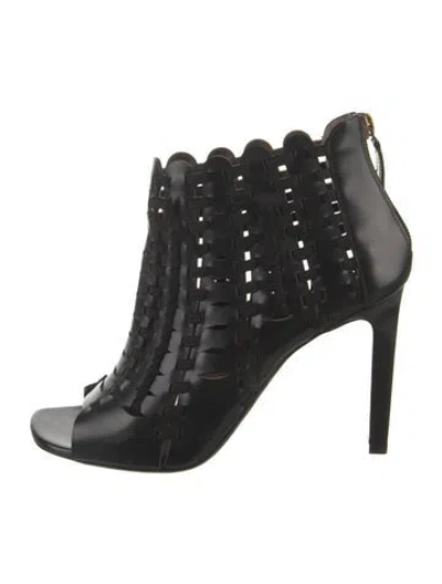 Pre-owned Lanvin Leather Pumps In Black