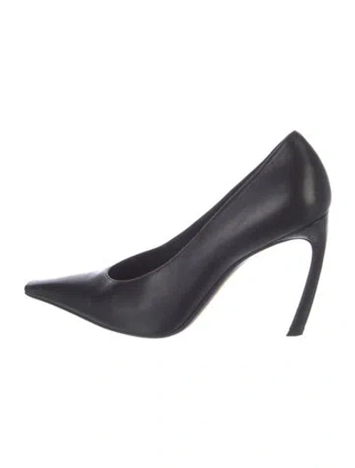 Pre-owned Lanvin Leather Pumps In Black