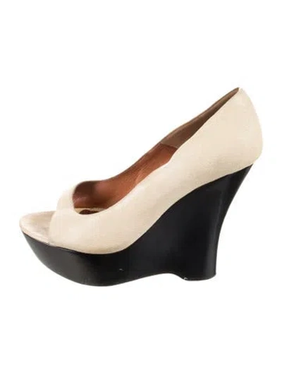 Pre-owned Lanvin Leather Pumps In Black